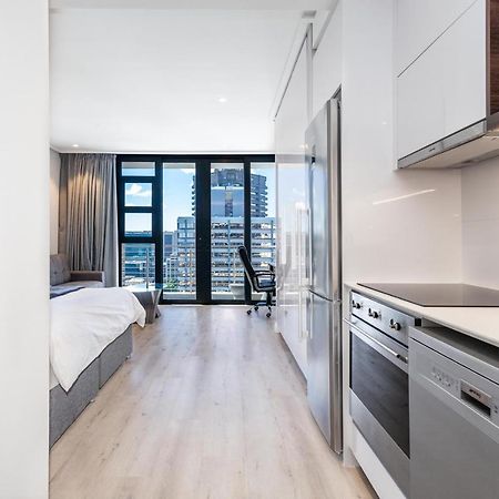 Luxurious 16 On Bree Studio Apartment - Harbour Views Kaapstad Buitenkant foto